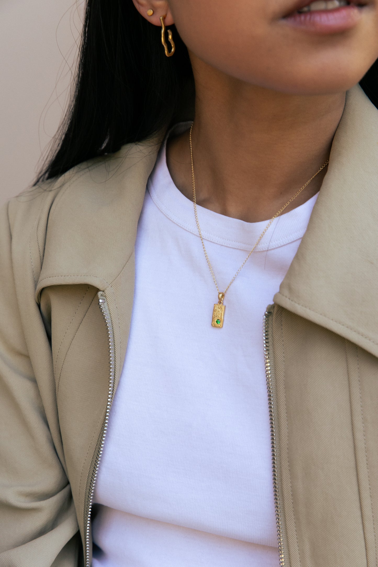 Dinner Plate Pendant // Gold