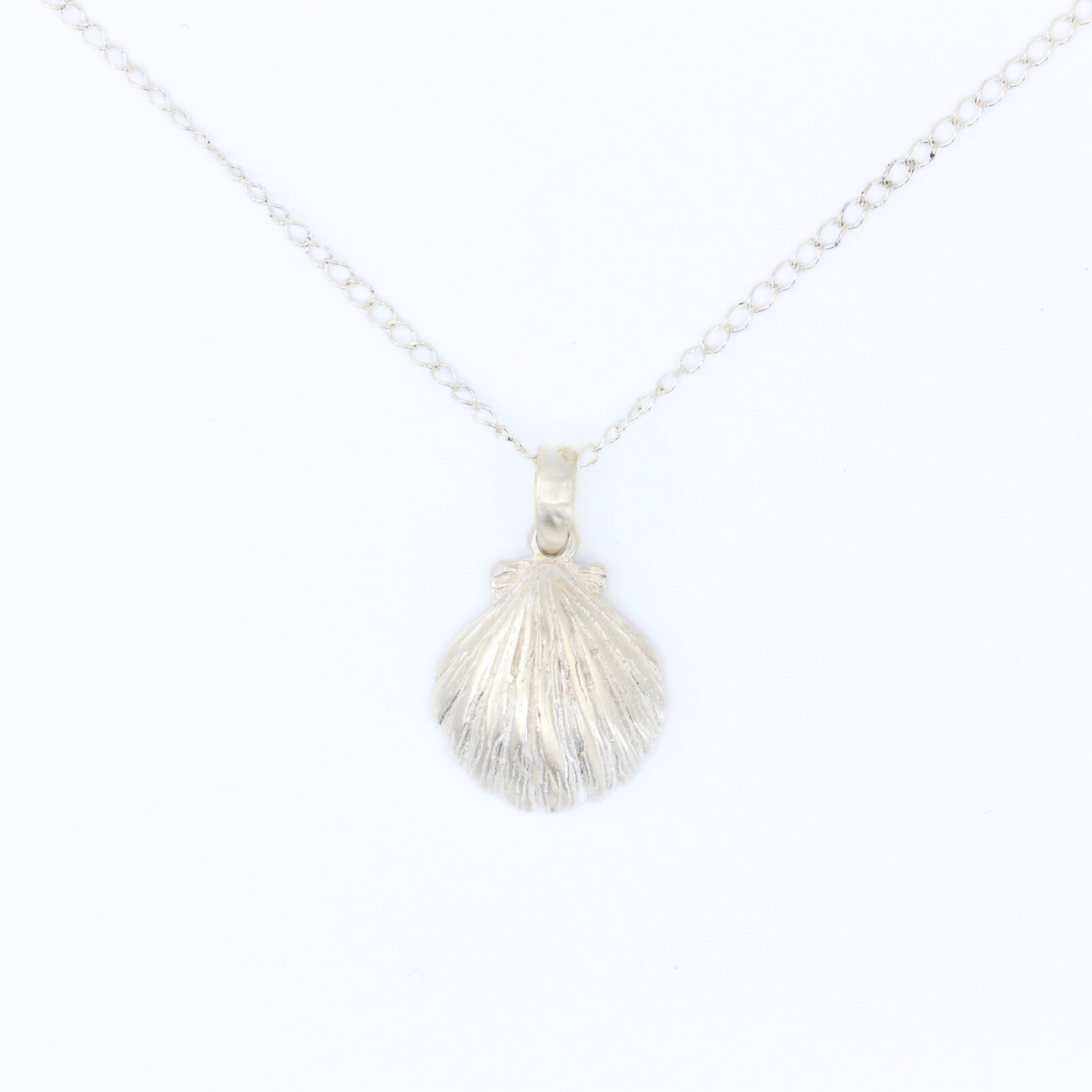 Scallop Pendant // Silver