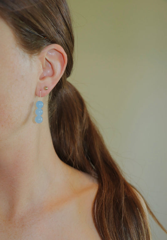 Les boucles d'oreilles pendantes en jade